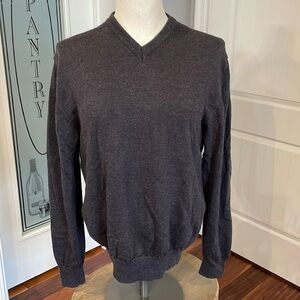 Mario gilberti made in Italy 100% merino wool holes